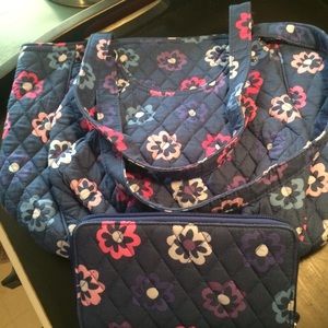 Vera Bradley bag with matching clutch wallet